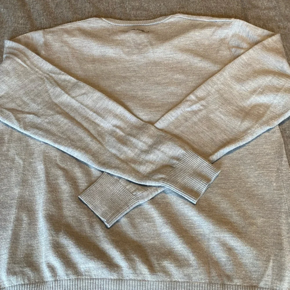 Travis‎ Mathew Light Blue/Grey V neck 100% Merino sweater Men’s Large